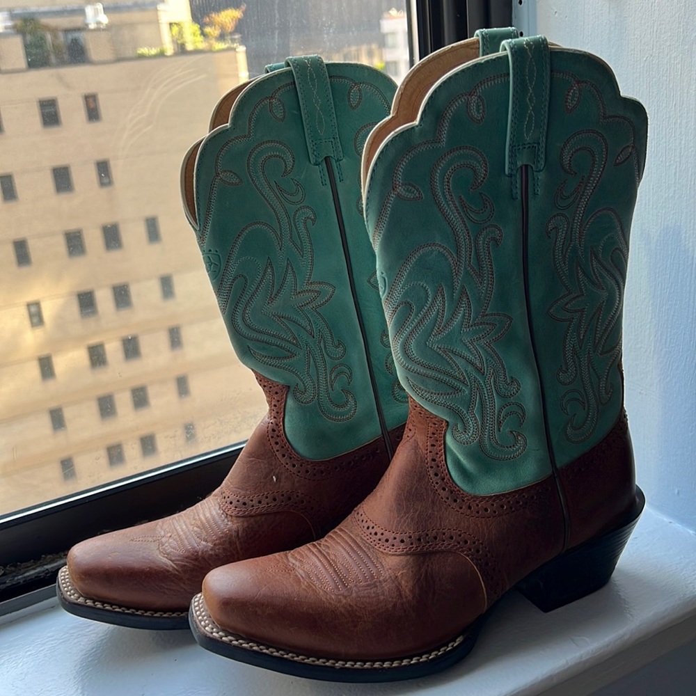 Turquoise and Brown Ariat Boots